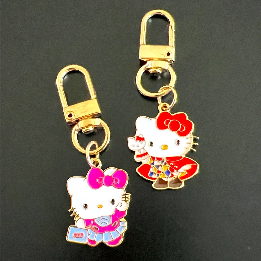 Hello kitty zipper pulls